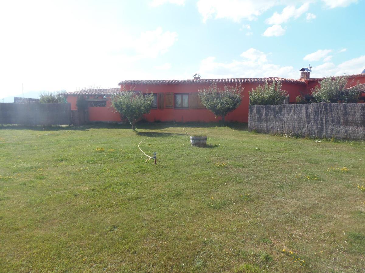 El Uncar Villa Castrejon de la Pena Exteriör bild