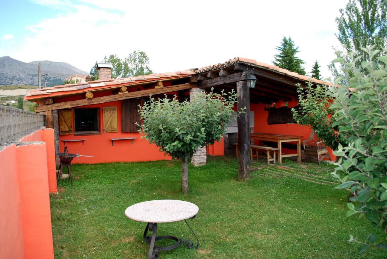El Uncar Villa Castrejon de la Pena Exteriör bild